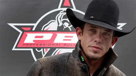 Bull riding star J.B. Mauney announces retirement, week after breaking neck in Lewiston Roundup